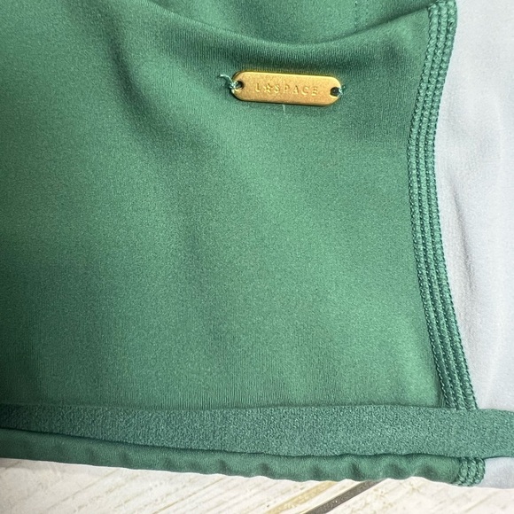 L*Space | Sporty Make Waves Color Block Sports Bra Top | S - Picture 8 of 12
